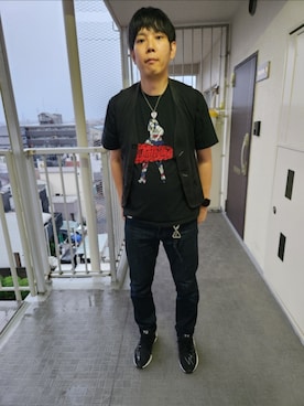 「アイテム（スニーカー）」を使った、akkunn_akkunnさん（メンズ・180cm）の秋コーディネート