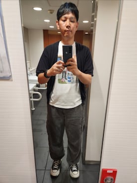 「URBAN RESEARCH DOORS（アーバンリサーチドアーズ）のアイテム（カーディガン/ボレロ、ブラック系）」を使った、akkunn_akkunnさん（メンズ・180cm）の春コーディネート