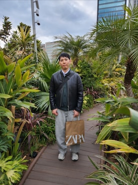 「GU（ジーユー）のアイテム」を使った、akkunn_akkunnさん（メンズ・180cm）の春コーディネート