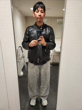 「アイテム（スニーカー）」を使った、akkunn_akkunnさん（メンズ・180cm）の秋コーディネート