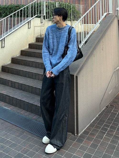 「MONO-MART（モノマート）のモヘアタッチ ミックスカラー クルーネック シャギーニット（ニット/セーター）」を使った、Harutoさん（メンズ・180cm）の冬コーディネート