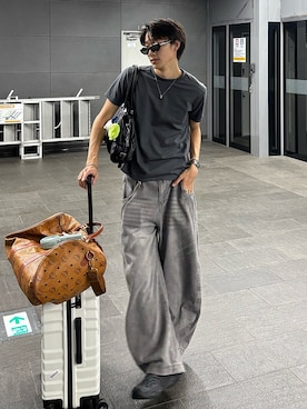 「アイテム（デジタル腕時計）」を使った、Harutoさん（メンズ・180cm・20代）の秋コーディネート