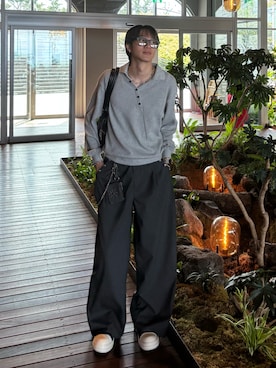 「アイテム（コインケース）」を使った、Harutoさん（メンズ・180cm）の秋コーディネート