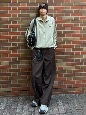 「アイテム（コインケース）」を使った、Harutoさん（メンズ・180cm）の秋コーディネート