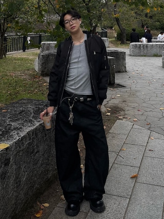 「LECYTO（レシト）のGlitter Rib Sleeveless_[Gray]（Tシャツ/カットソー）」を使った、Harutoさん（メンズ・180cm）の秋コーディネート