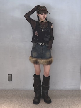 「ミニスカート」｜「アイテム（Tシャツ/カットソー、ブラック系）」を使った、TOAさん（レディース・156cm）の夏コーディネート
