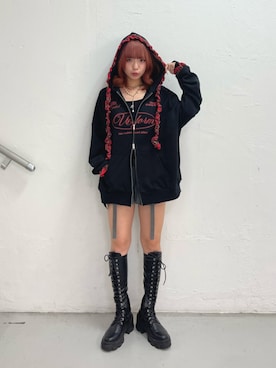 「jouetie（ジュエティ）のストレッチレースアップロングブーツ（ブーツ、ブラック系）」を使った、MOMOさん（レディース・160cm）の秋コーディネート