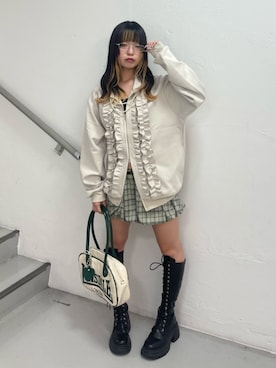 「アイテム（ジャージ）」を使った、MOMOさん（レディース・160cm）の秋コーディネート