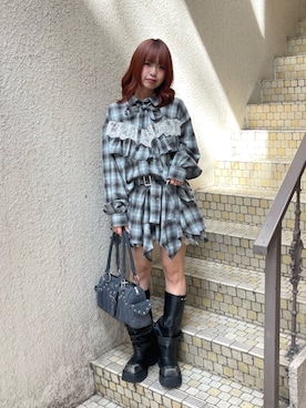 「jouetie（ジュエティ）のデニムボストンバッグ（ボストンバッグ、ブルー系）」を使った、MOMOさん（レディース・160cm）の夏コーディネート