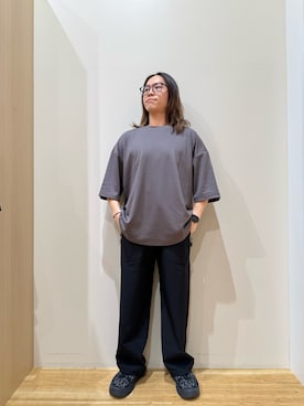 「ITEMS URBANRESEARCH（アイテムズ アーバンリサーチ）の『接触冷感/吸水速乾/イージーケア』多機能ナイロンストレッチイージーパンツ（Pants、ブラック系）」を使った、YUANさん（メンズ・168cm）の夏コーディネート