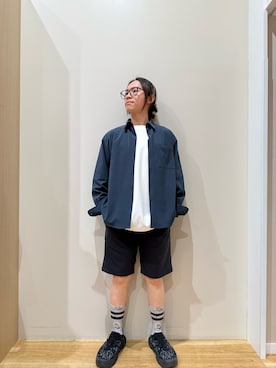 「ITEMS URBANRESEARCH（アイテムズ アーバンリサーチ）のヨウリュウレギュラーカラー長袖シャツ（シャツ/ブラウス、ブルー系）」を使った、YUANさん（メンズ・168cm）の夏コーディネート