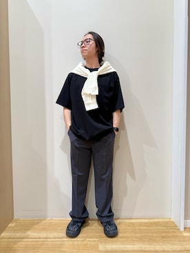 「ITEMS URBANRESEARCH（アイテムズ アーバンリサーチ）のヨウリュウ1-tuckテーパードパンツ（その他パンツ、グレー系）」を使った、YUANさん（メンズ・168cm）の夏コーディネート