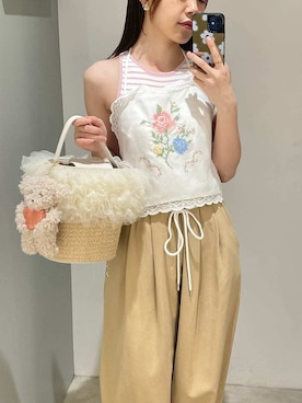 「LILY BROWN（リリーブラウン）の2タックワイドパンツ（その他パンツ、ベージュ系）」を使った、LILY BROWNさんの春コーディネート