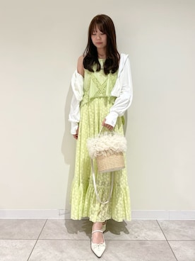 「LILY BROWN（リリーブラウン）のコットンレースワンピース（ワンピース、グリーン系）」を使った、LILY BROWNさんの春コーディネート