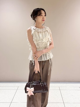 LILY BROWNさんのコーディネート