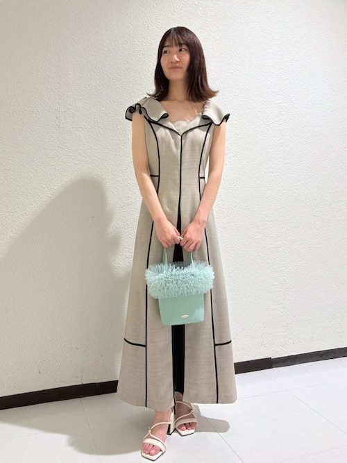 LILY BROWNワンピース新品 セール】バイカラースイッチングワンピース（ワンピース）｜LILY
