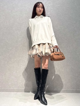 LILY BROWNさんのコーディネート