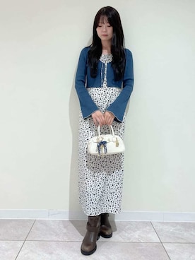 「アイテム（キーケース/キーアクセサリー）」を使った、LILY BROWNさん（レディース・161cm）の秋コーディネート