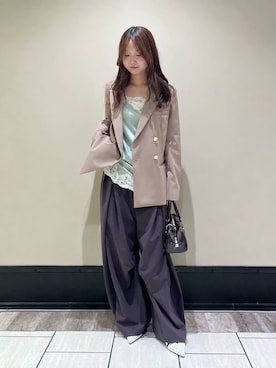 「アイテム（キャミソール、グリーン系）」を使った、LILY BROWNさん（レディース・153cm）の秋コーディネート