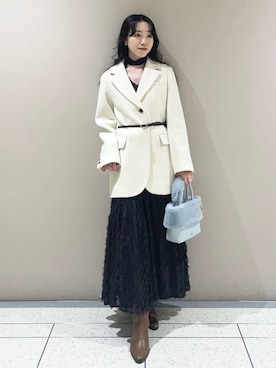 「アイテム（テーラードジャケット、ホワイト系）」を使った、LILY BROWNさん（レディース・157cm）の秋コーディネート