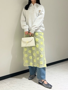 「LILY BROWN（リリーブラウン）のアイテム（スウェット）」を使った、LILY BROWNさん（レディース・163cm）の冬コーディネート