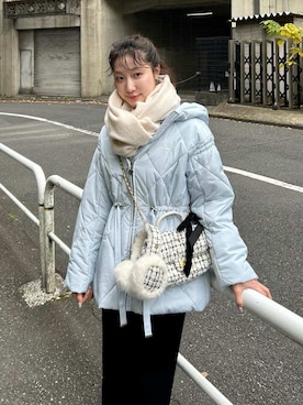 「アイテム（イヤーマフ）」を使った、LILY BROWNさん（レディース・161cm）の秋コーディネート