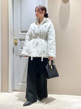 「アイテム（イヤリング）」を使った、LILY BROWNさん（レディース・156cm）の秋コーディネート