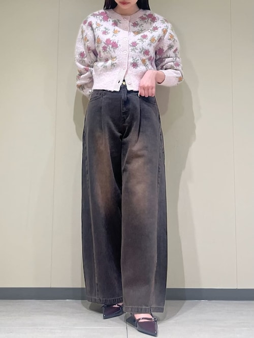 【新品タグ付】LILY BROWN サイドラインバギーデニムパンツ　サイズ1 WEB限定00サイズ】サイドラインバギーデニムパンツ(デニムパンツ