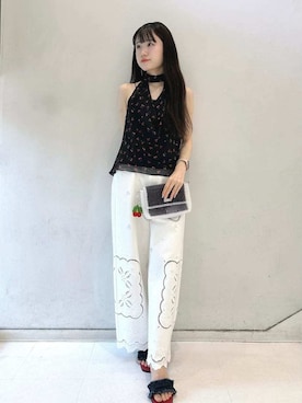 「アイテム（サンダル、ブルー系）」を使った、LILY BROWNさん（レディース・156cm）の春コーディネート