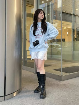 ヴィンテージスリップサテンミニワンピースを使った人気ファッション