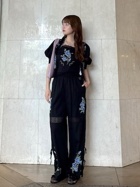 LILY BROWNさんのコーディネート