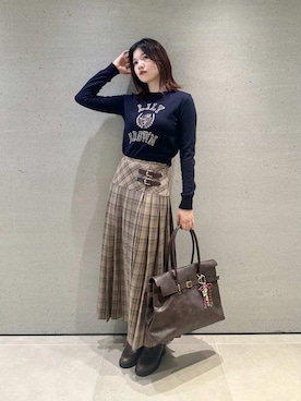 「アイテム（キーケース/キーアクセサリー）」を使った、LILY BROWNさん（レディース・160cm）の秋コーディネート