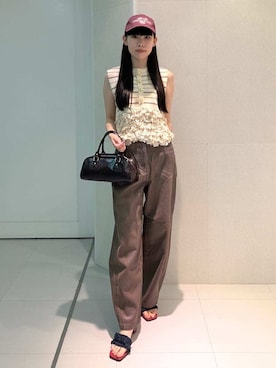 LILY BROWNさんのコーディネート