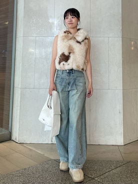 「LILY BROWN（リリーブラウン）のタックワイドクラシックデニムパンツ（デニムパンツ、ブルー系）」を使った、LILY BROWNさんの夏コーディネート