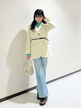 「アイテム（テーラードジャケット、ホワイト系）」を使った、LILY BROWNさん（レディース・162cm）の冬コーディネート