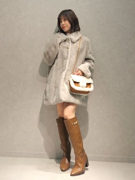 「アイテム（ノーカラージャケット、グレー系）」を使った、LILY BROWNさん（レディース・150cm）の秋コーディネート