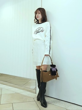 「アイテム（キーケース/キーアクセサリー）」を使った、LILY BROWNさん（レディース・150cm）の秋コーディネート