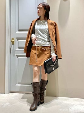 「アイテム（ベルト、ゴールド系）」を使った、LILY BROWNさん（レディース・156cm）の秋コーディネート