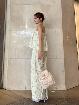 LILY BROWNさんのコーディネート