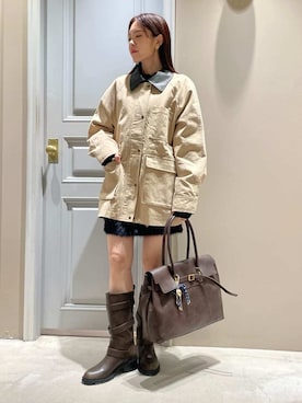 「アイテム（キーケース/キーアクセサリー）」を使った、LILY BROWNさん（レディース・156cm）の秋コーディネート