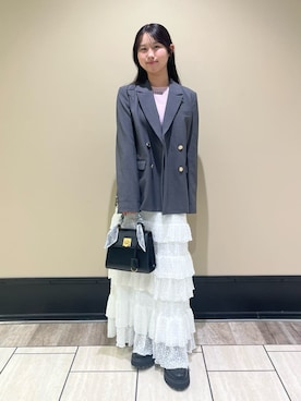 LILY BROWNさんのコーディネート