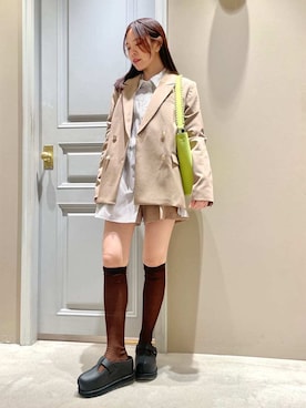 LILY BROWNさんのコーディネート