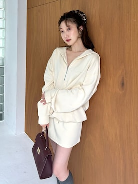 「アイテム（シュシュ）」を使った、LILY BROWNさん（レディース・161cm）の夏コーディネート