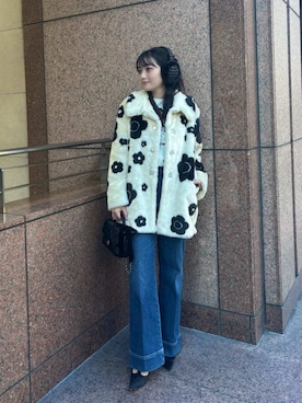 「アイテム（イヤーマフ）」を使った、LILY BROWNさん（レディース・163cm）の秋コーディネート