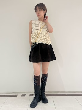 LILY BROWNさんのコーディネート