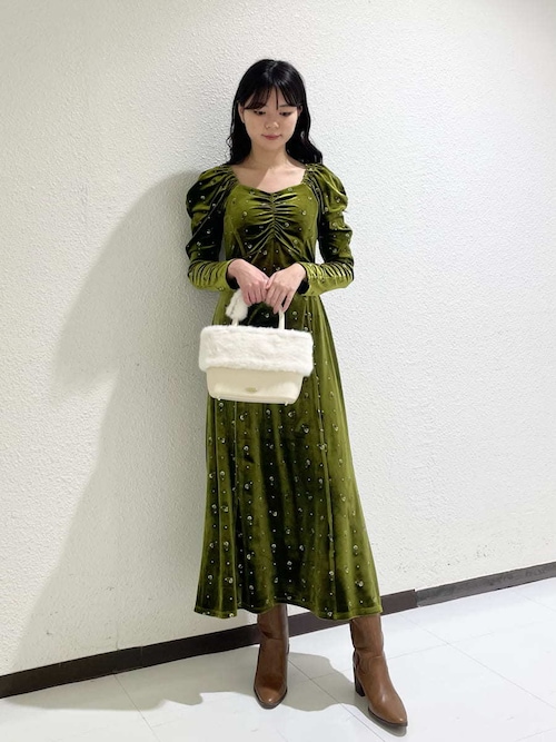 エンブロイダリーベロアワンピース（ワンピース）｜LILY BROWN（リリー