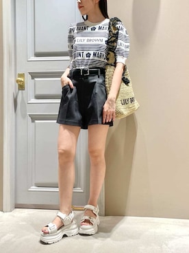 「LILY BROWN（リリーブラウン）のアイテム（パンツ）」を使った、LILY BROWNさん（レディース・156cm）の夏コーディネート