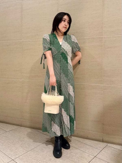 LILY BROWN ワンピース レーヨンプリントフレアワンピース