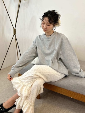 「アイテム（シュシュ、ホワイト系）」を使った、LILY BROWNさん（レディース・161cm）の秋コーディネート