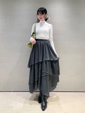 「アイテム（シュシュ）」を使った、LILY BROWNさん（レディース・162cm）の夏コーディネート